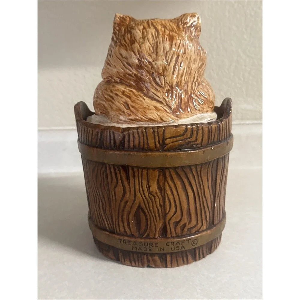 Vtg Cat Cookie Jar Treasure Craft Ceramic Kitten Cat in Barrel  Cottagecore Read